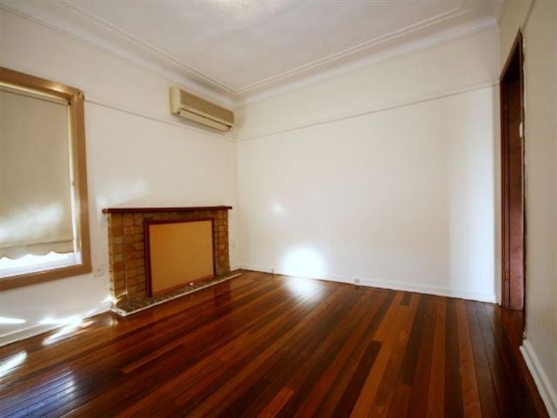 1 Minmai Road, Chester Hill NSW 2162