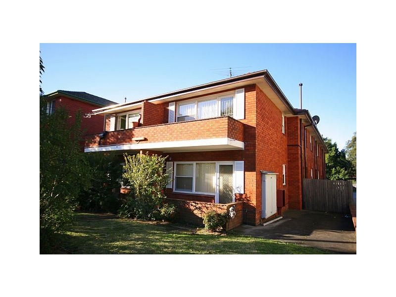 2/12 Renown Avenue, Wiley Park NSW 2195