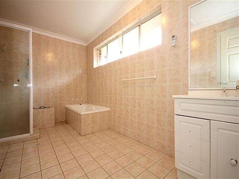 1/52 Little Road, Bankstown NSW 2200
