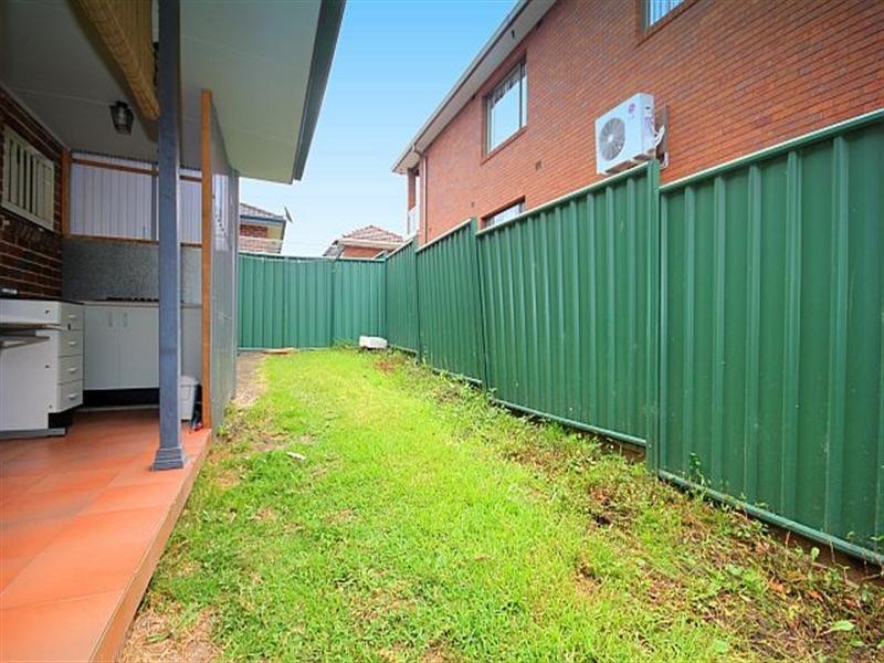 1/52 Little Road, Bankstown NSW 2200