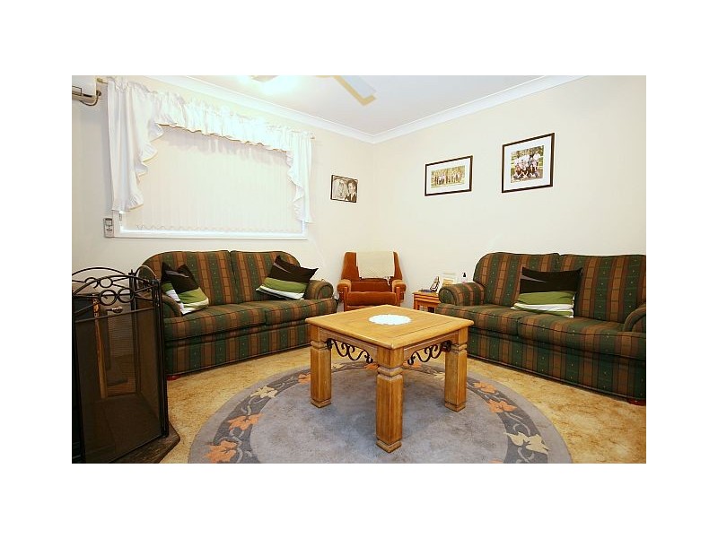 7 Whitemore Avenue, Georges Hall NSW 2198