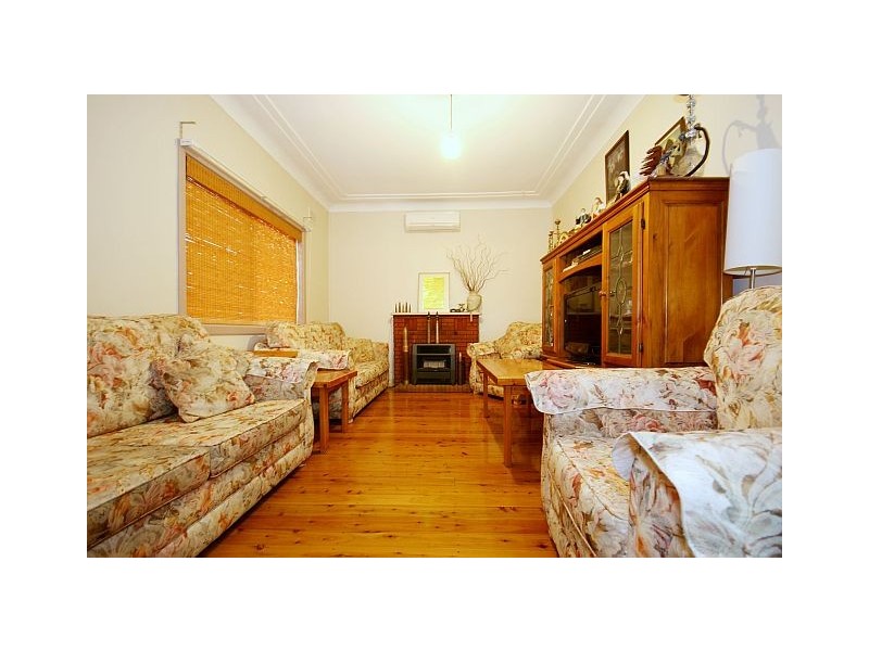 37 Beale Street, Georges Hall NSW 2198