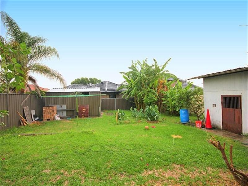 318 Auburn Road, Yagoona NSW 2199