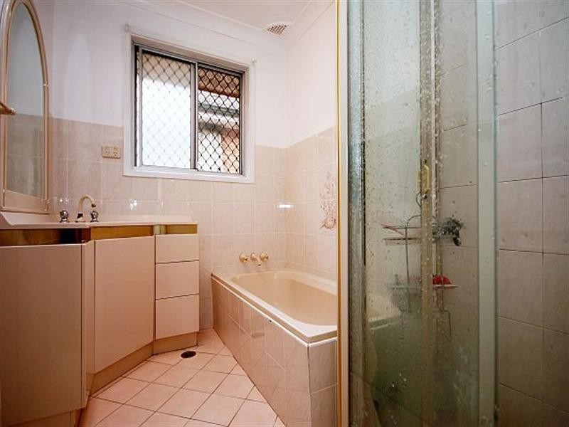 24 Binalong Avenue, Georges Hall NSW 2198