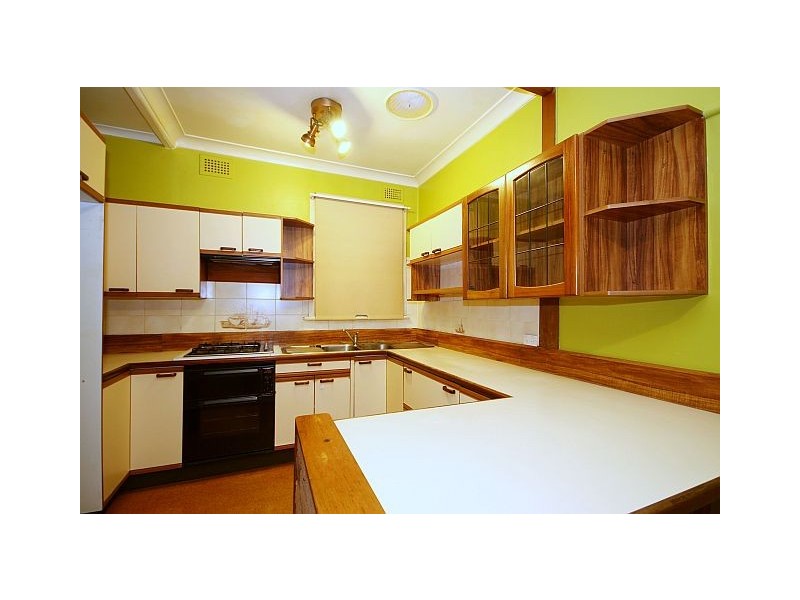 9 Moller Avenue, Birrong NSW 2143