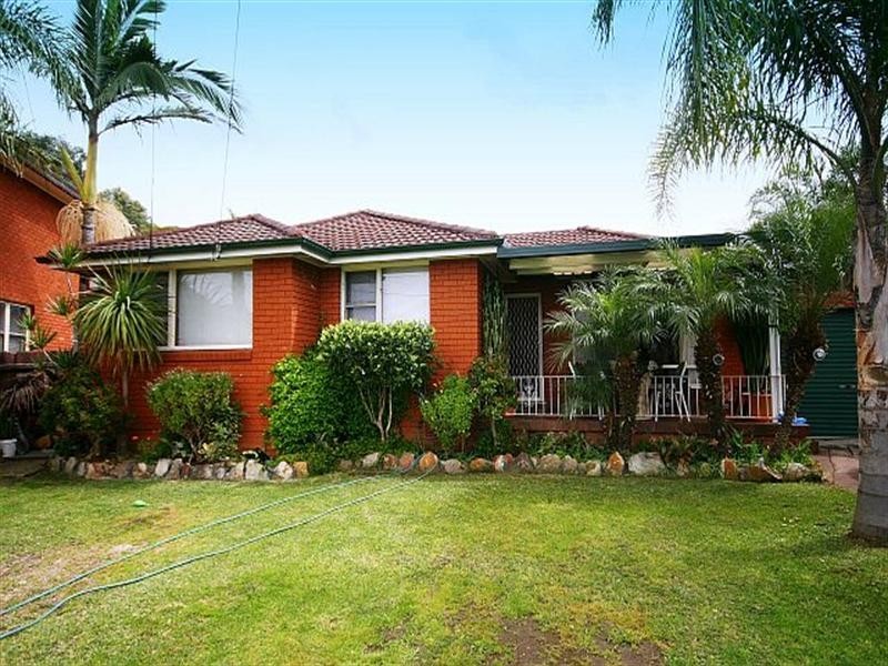 16 Narelle Crescent, Greenacre NSW 2190