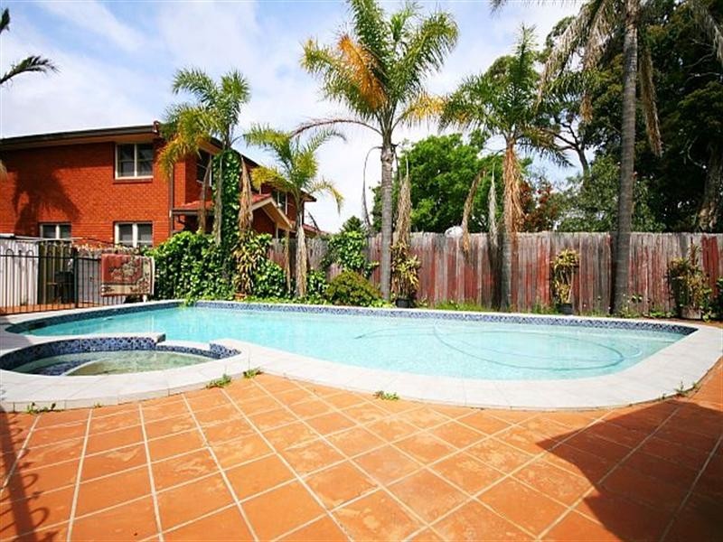 16 Narelle Crescent, Greenacre NSW 2190