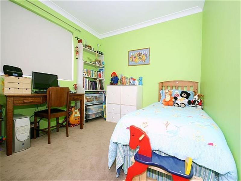 52 Denman Road, Georges Hall NSW 2198