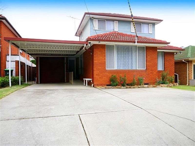 47 Sturt Avenue, Georges Hall NSW 2198