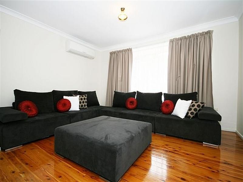 47 Sturt Avenue, Georges Hall NSW 2198