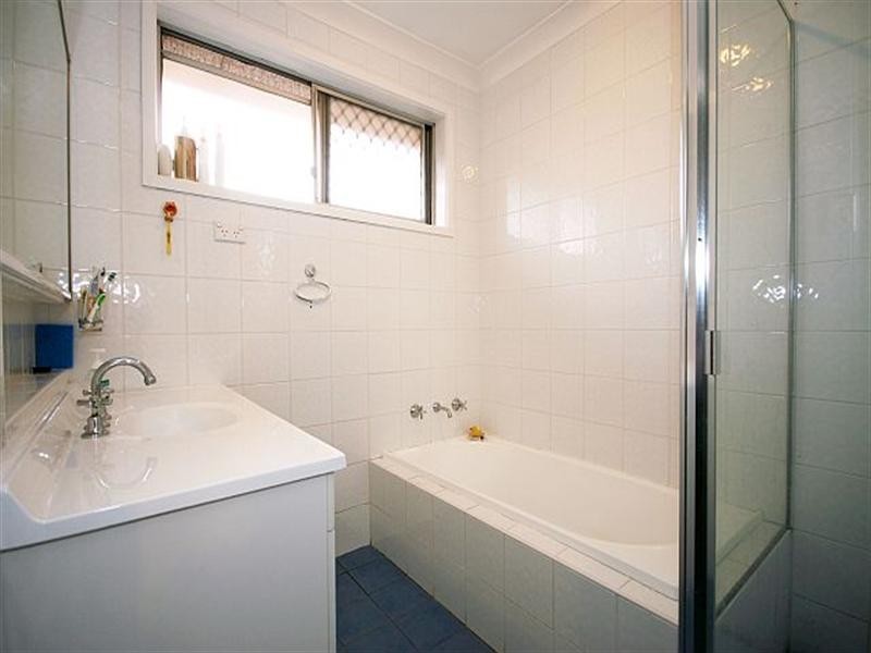 47 Sturt Avenue, Georges Hall NSW 2198