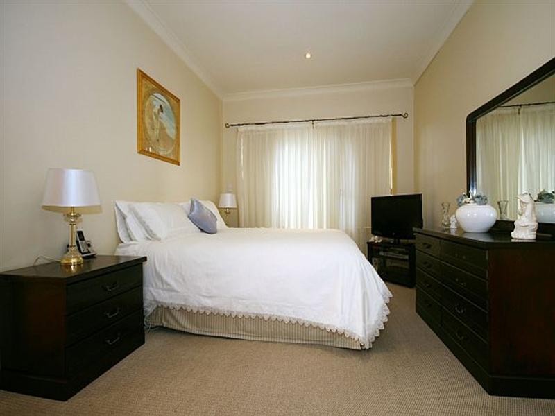 2/22 Balmoral Crescent, Georges Hall NSW 2198