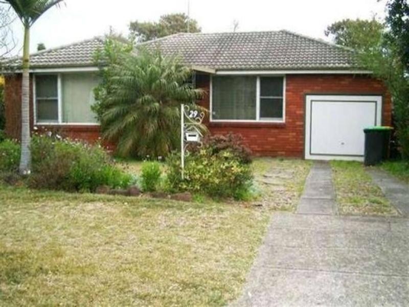 29 Sevenoaks Crescent, Bass Hill NSW 2197