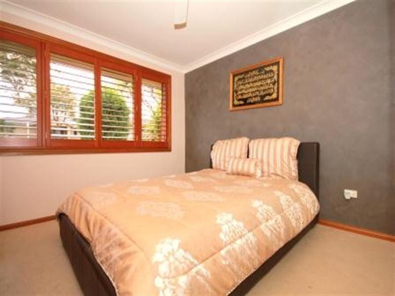 76 Denman Road, Georges Hall NSW 2198