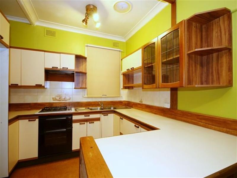 9 Moller Avenue, Birrong NSW 2143