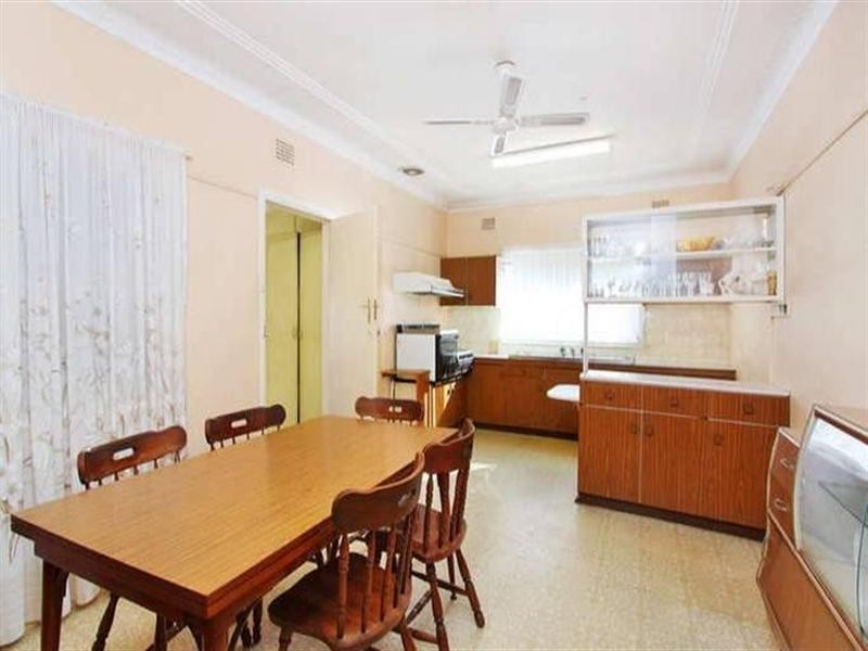 28 Henry Street, Punchbowl NSW 2196