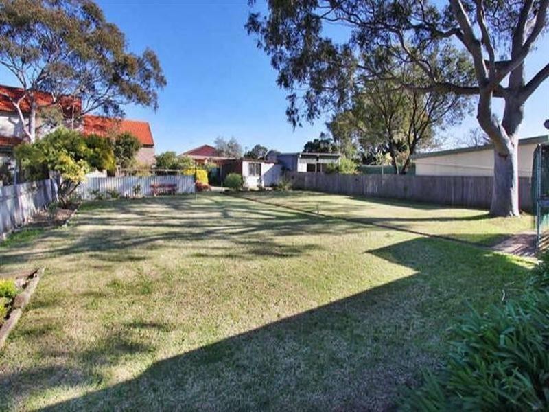 28 Henry Street, Punchbowl NSW 2196