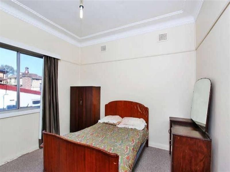 28 Henry Street, Punchbowl NSW 2196