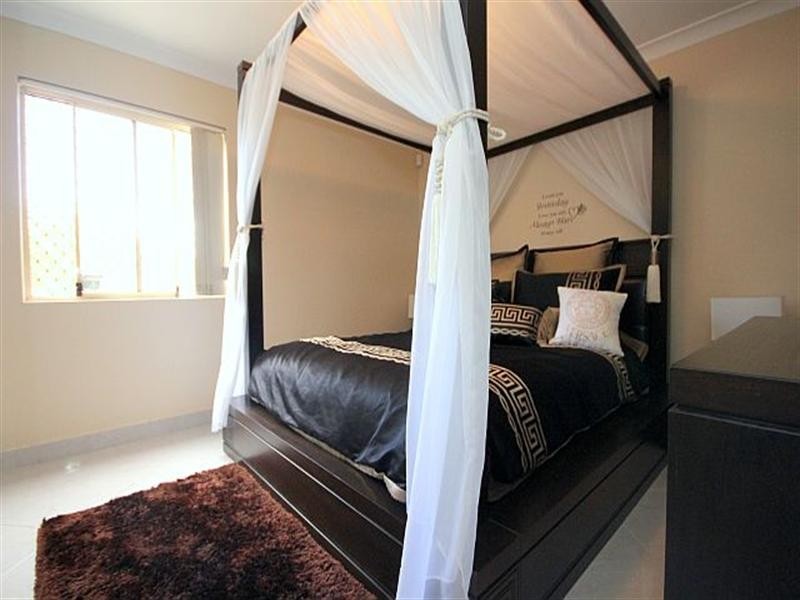 2/142 Meredith Street, Bankstown NSW 2200