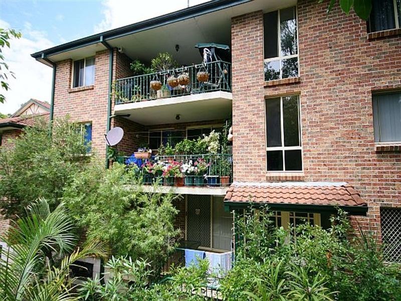 8/113 Meredith Street, Bankstown NSW 2200