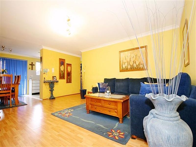 8/113 Meredith Street, Bankstown NSW 2200