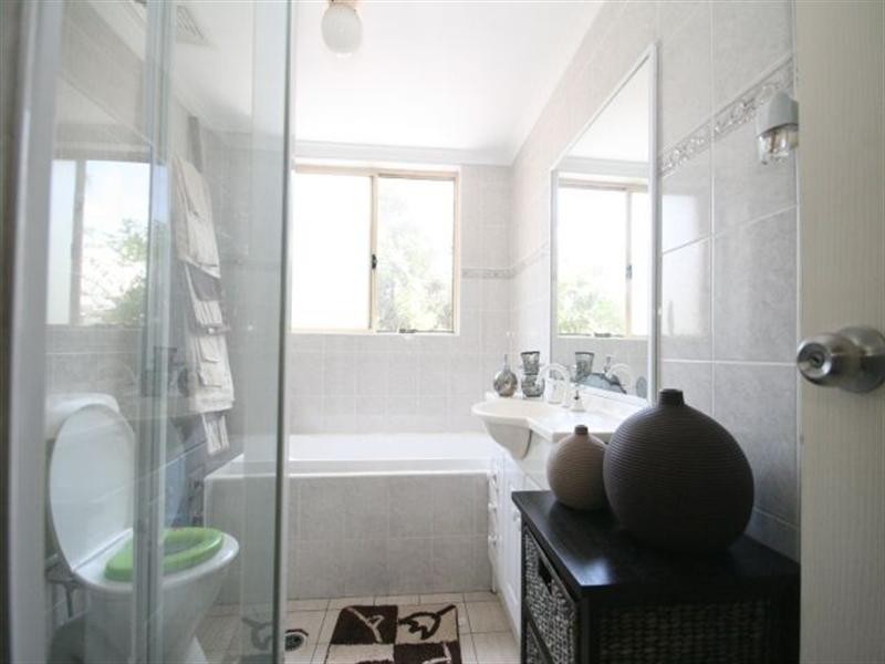 3/25 Cairds Avenue, Bankstown NSW 2200