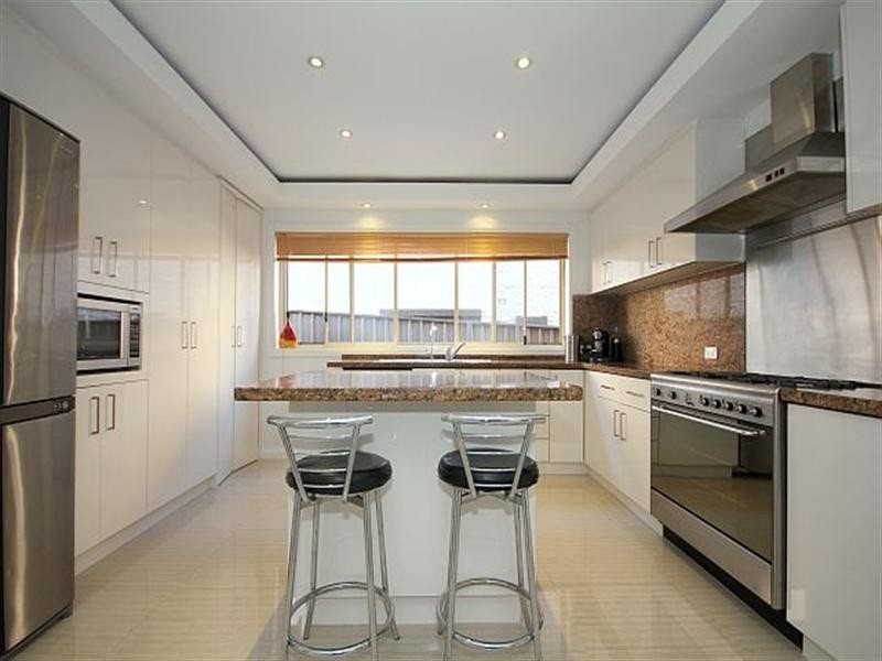 5 Yvonne Crescent, Georges Hall NSW 2198