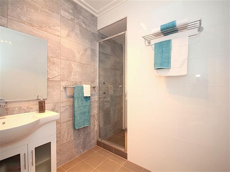 5 Yvonne Crescent, Georges Hall NSW 2198