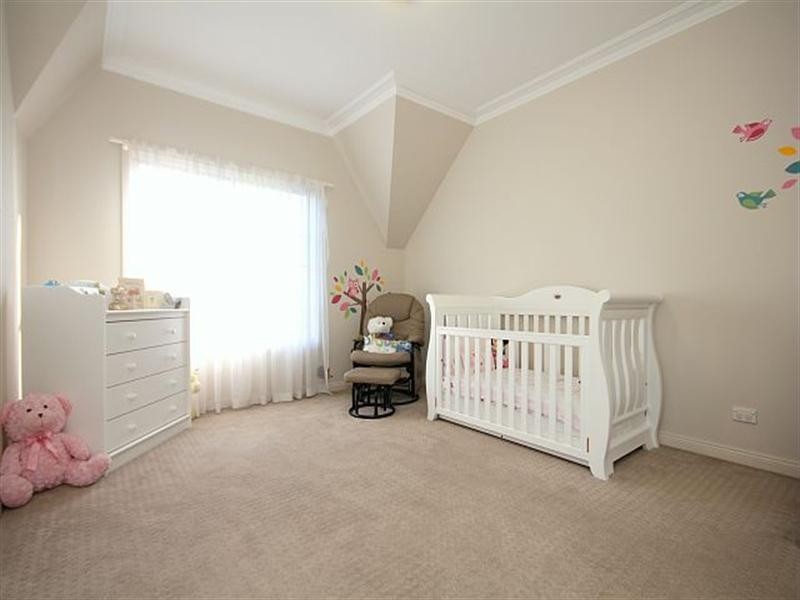 5 Yvonne Crescent, Georges Hall NSW 2198