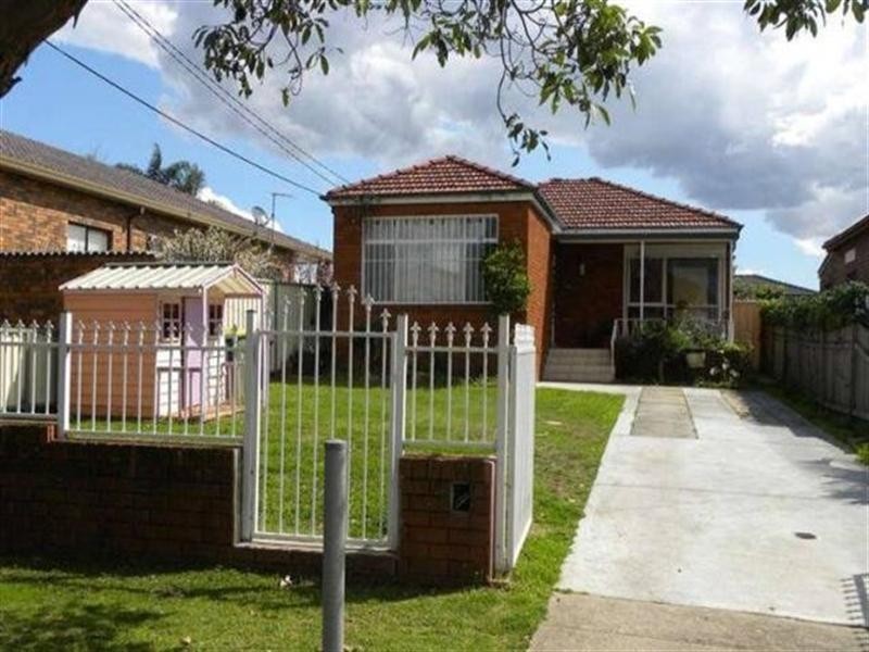 10A Henry Street, Punchbowl NSW 2196