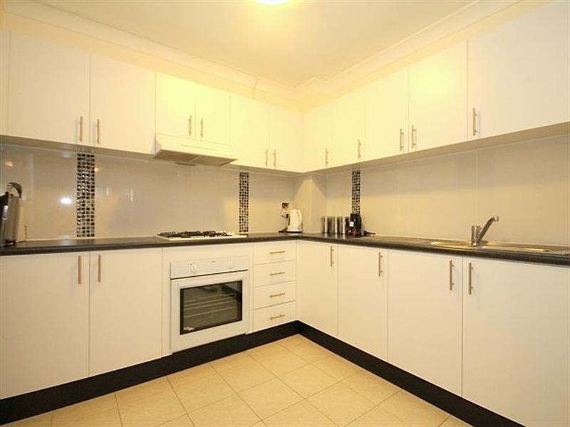 1/13-15 Cairds Avenue, Bankstown NSW 2200