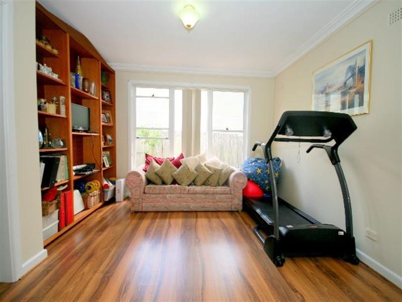 9 Carrington Street, Revesby NSW 2212