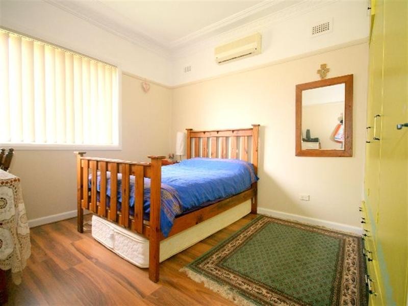 9 Carrington Street, Revesby NSW 2212