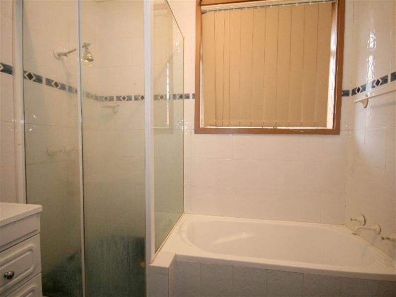 7 Glenbrook Crescent, Georges Hall NSW 2198