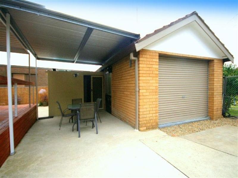 23 Rex Road, Georges Hall NSW 2198