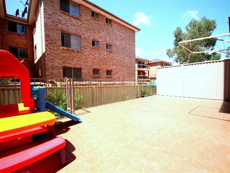3/21-27 Weigand Avenue, Bankstown NSW 2200