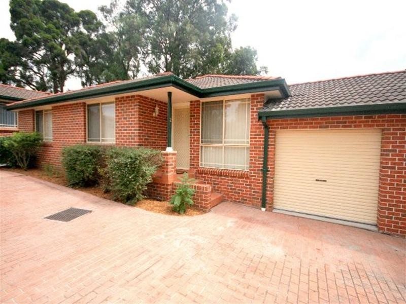 2/49 Batt Street, Sefton NSW 2162