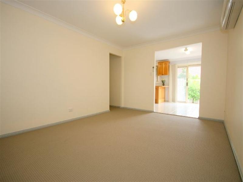 2/49 Batt Street, Sefton NSW 2162