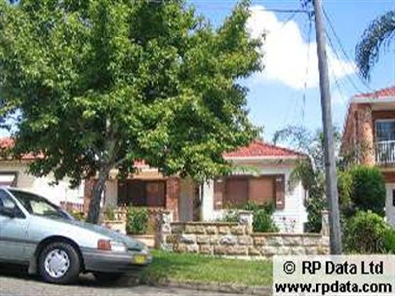 16 Woodbine Avenue, Yagoona NSW 2199