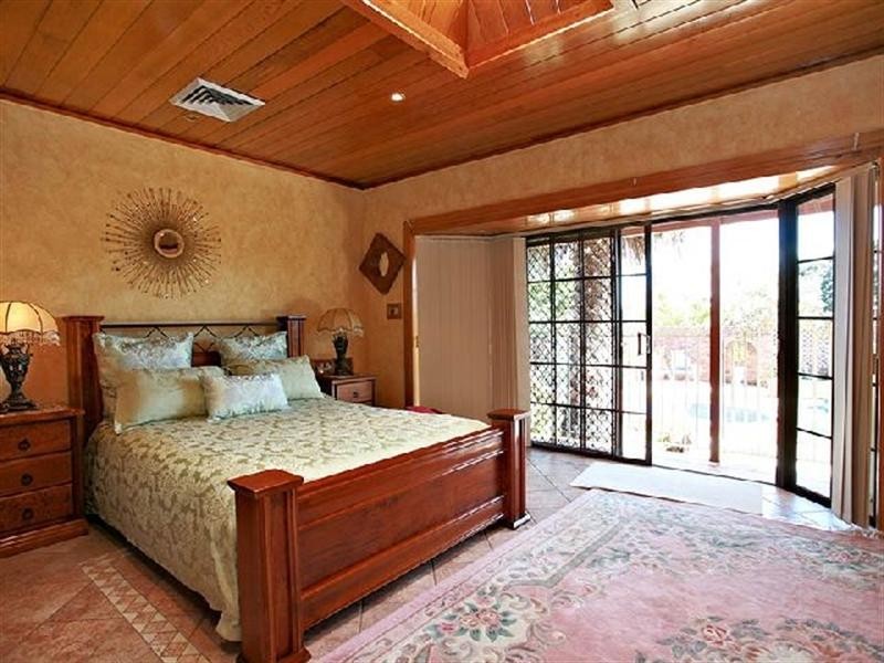 3 Salamander Place, Mount Lewis NSW 2190