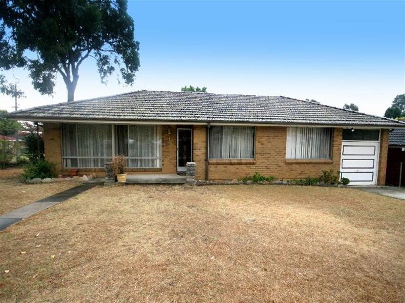 8 Grace Avenue, Condell Park NSW 2200