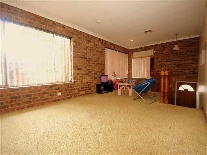 8 Grace Avenue, Condell Park NSW 2200