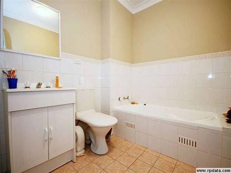 18/45 Dewitt Street, Bankstown NSW 2200