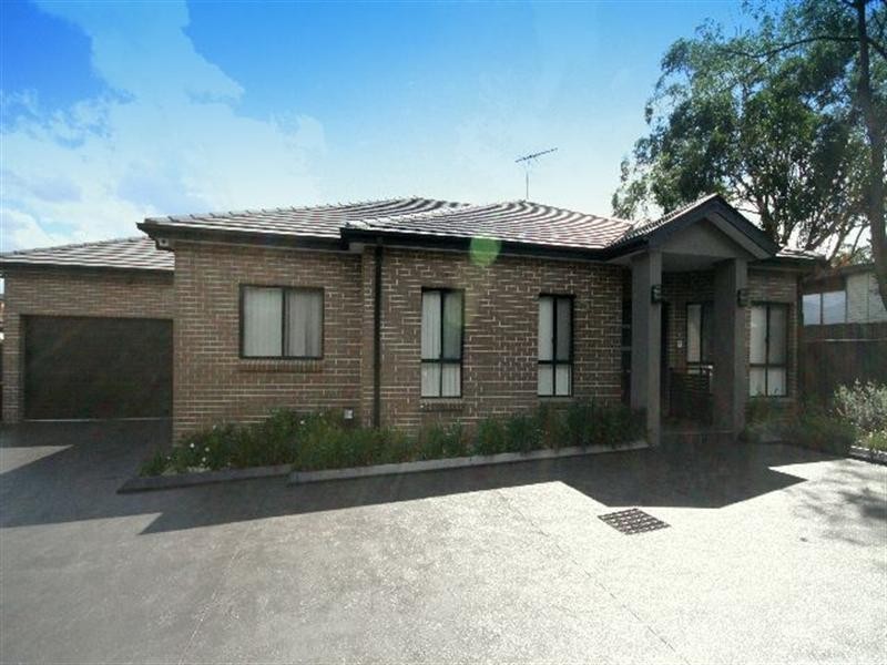 5/49-51 Old Kent Road, Greenacre NSW 2190