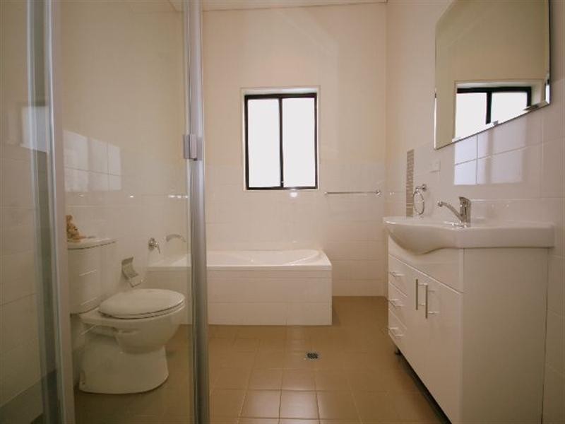 5/49-51 Old Kent Road, Greenacre NSW 2190