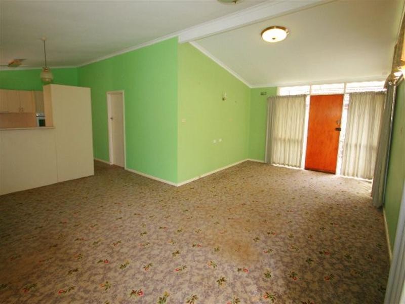 2 Dooley Avenue, Bass Hill NSW 2197