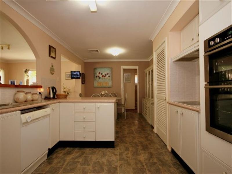 1 Harden Crescent, Georges Hall NSW 2198