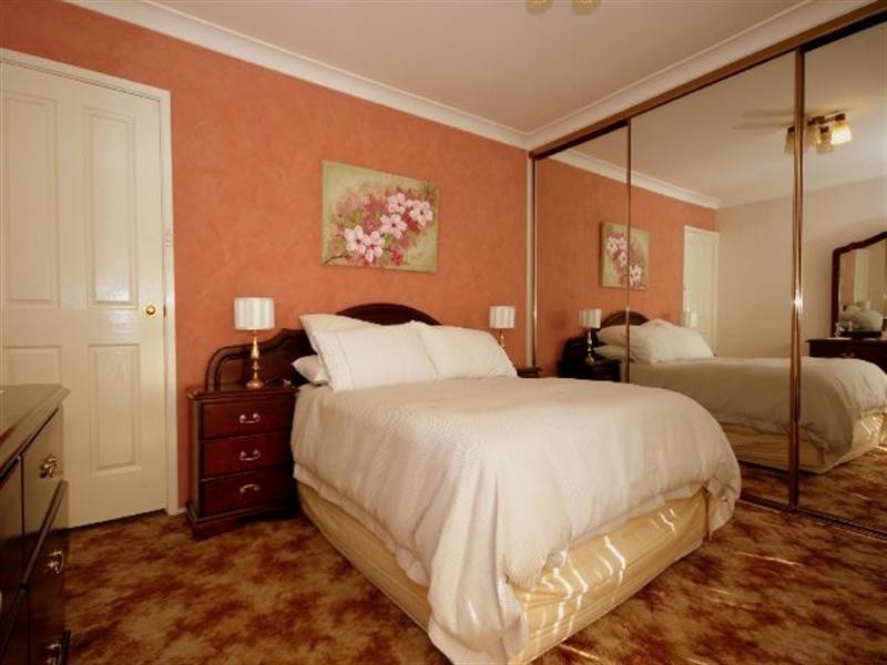 1 Harden Crescent, Georges Hall NSW 2198