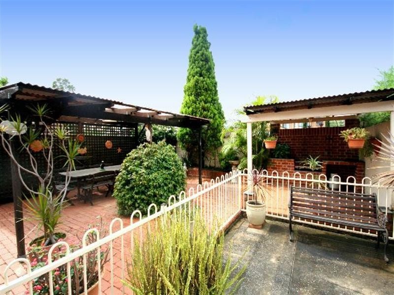 41 McCrossin Avenue, Birrong NSW 2143