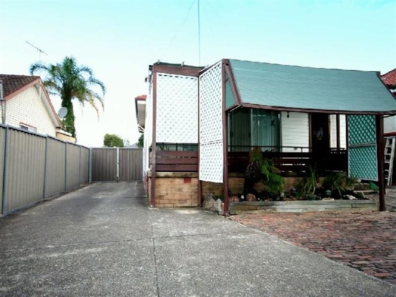 24 Riga Avenue, Greenacre NSW 2190